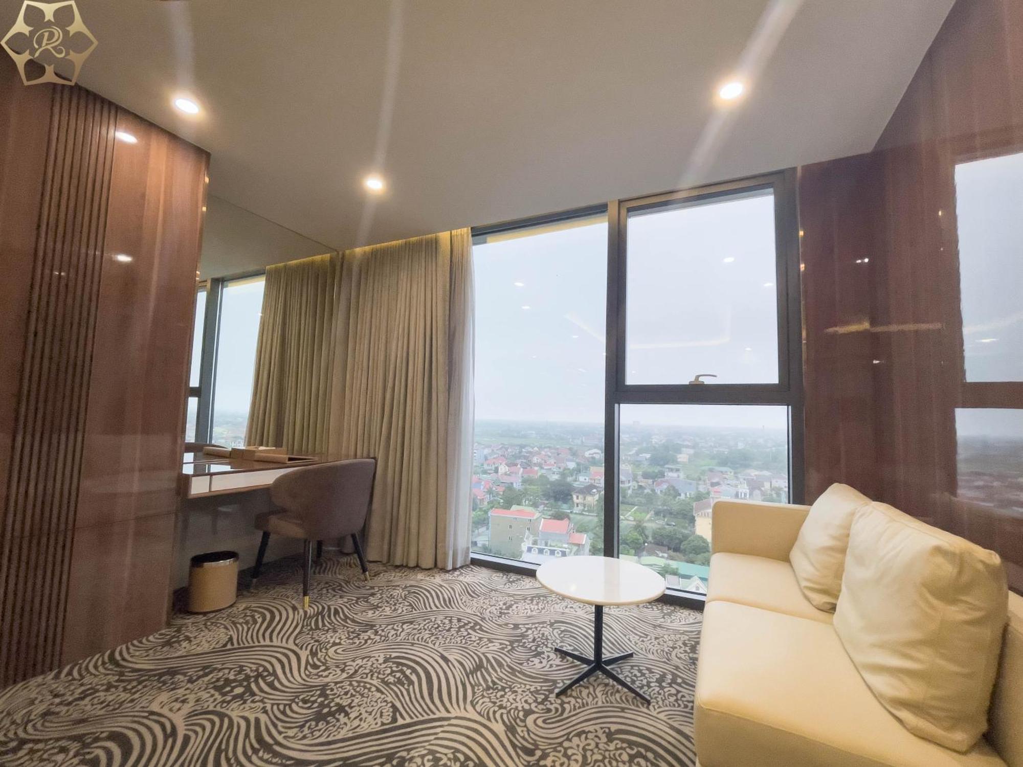 Cua Dong Luxury Hotel Vinh Exterior foto