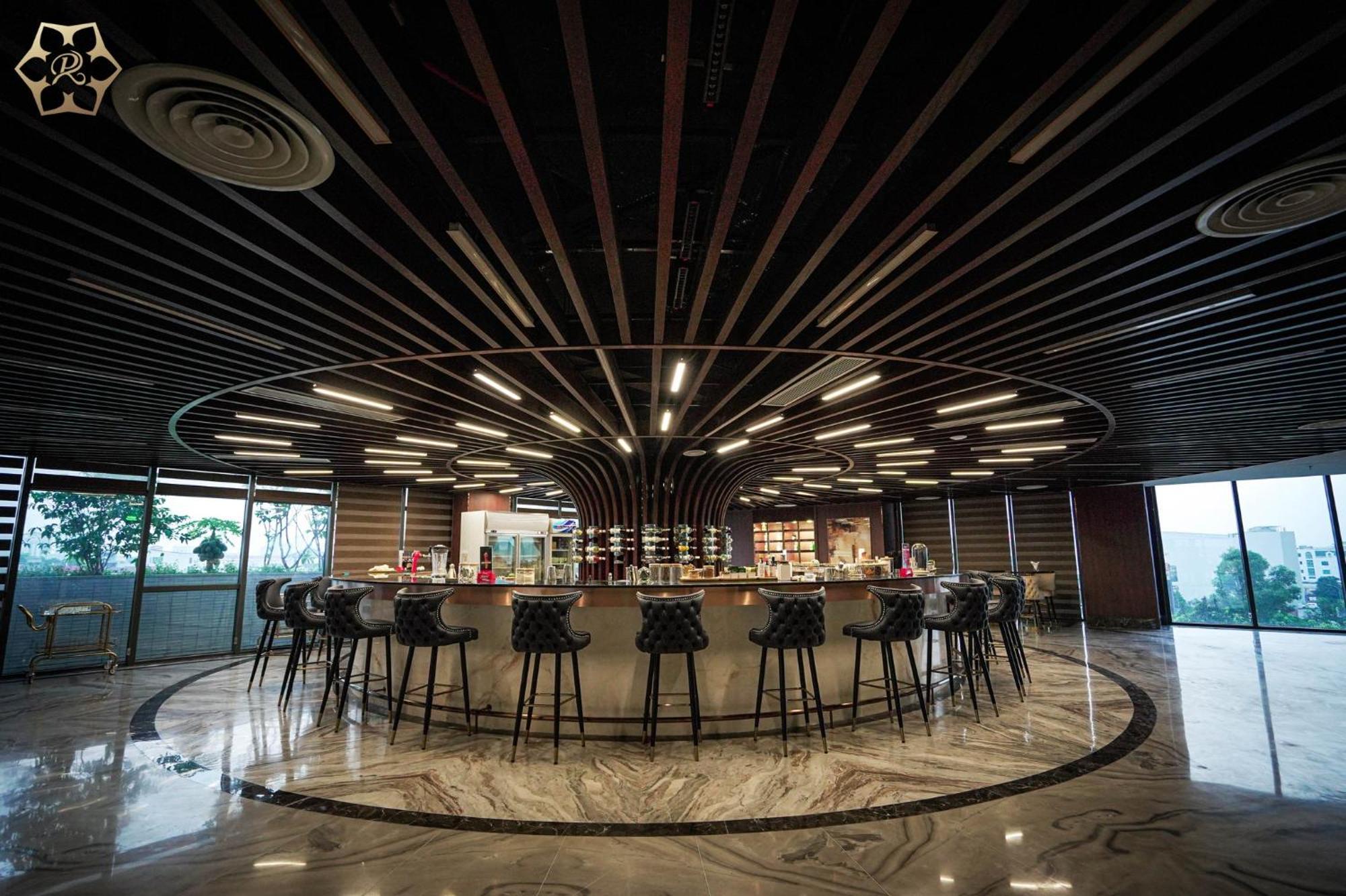 Cua Dong Luxury Hotel Vinh Exterior foto